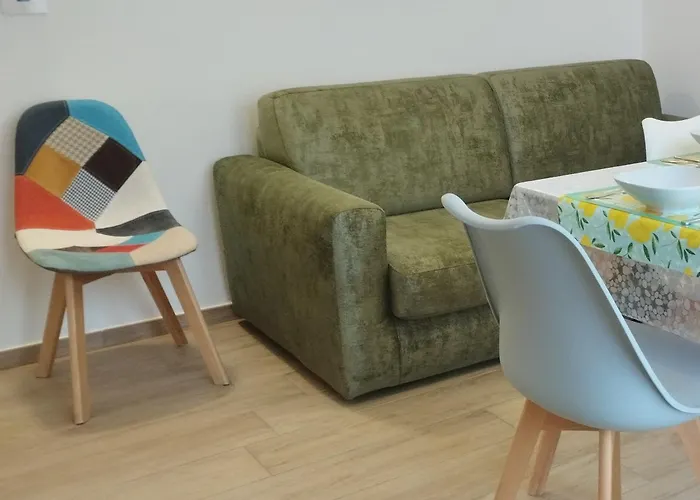 Marta - La Limoncella Apartment *